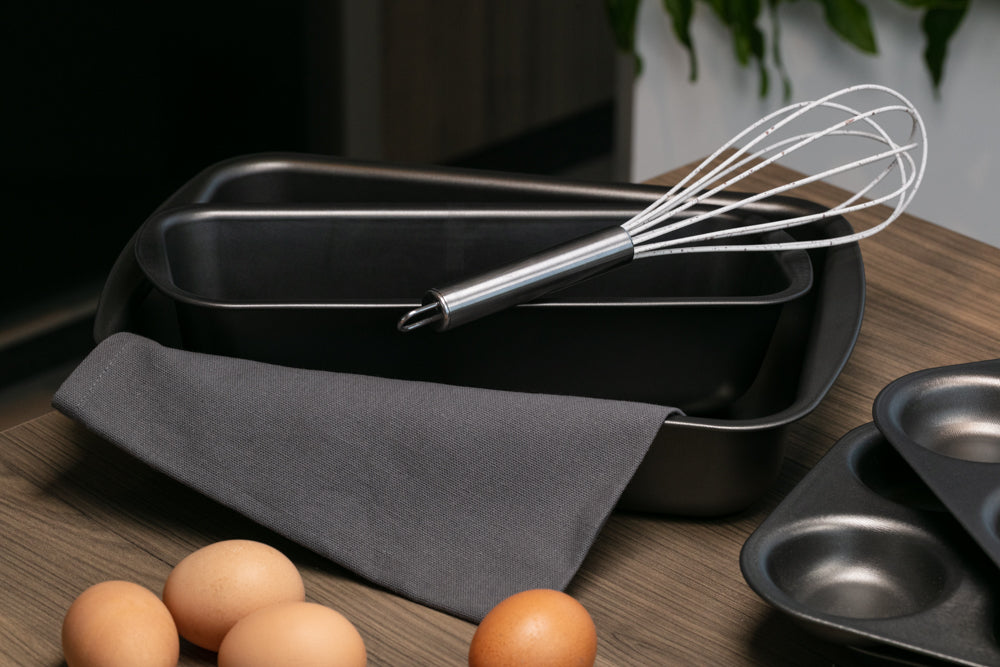 Brinox Rectangular Non-stick Roasting Pan (39.5 x 28.6 x 6.6 cm) - Deep Baking Mold - Easy to cook and clean - Made in Brazil with high quality Aluminium.