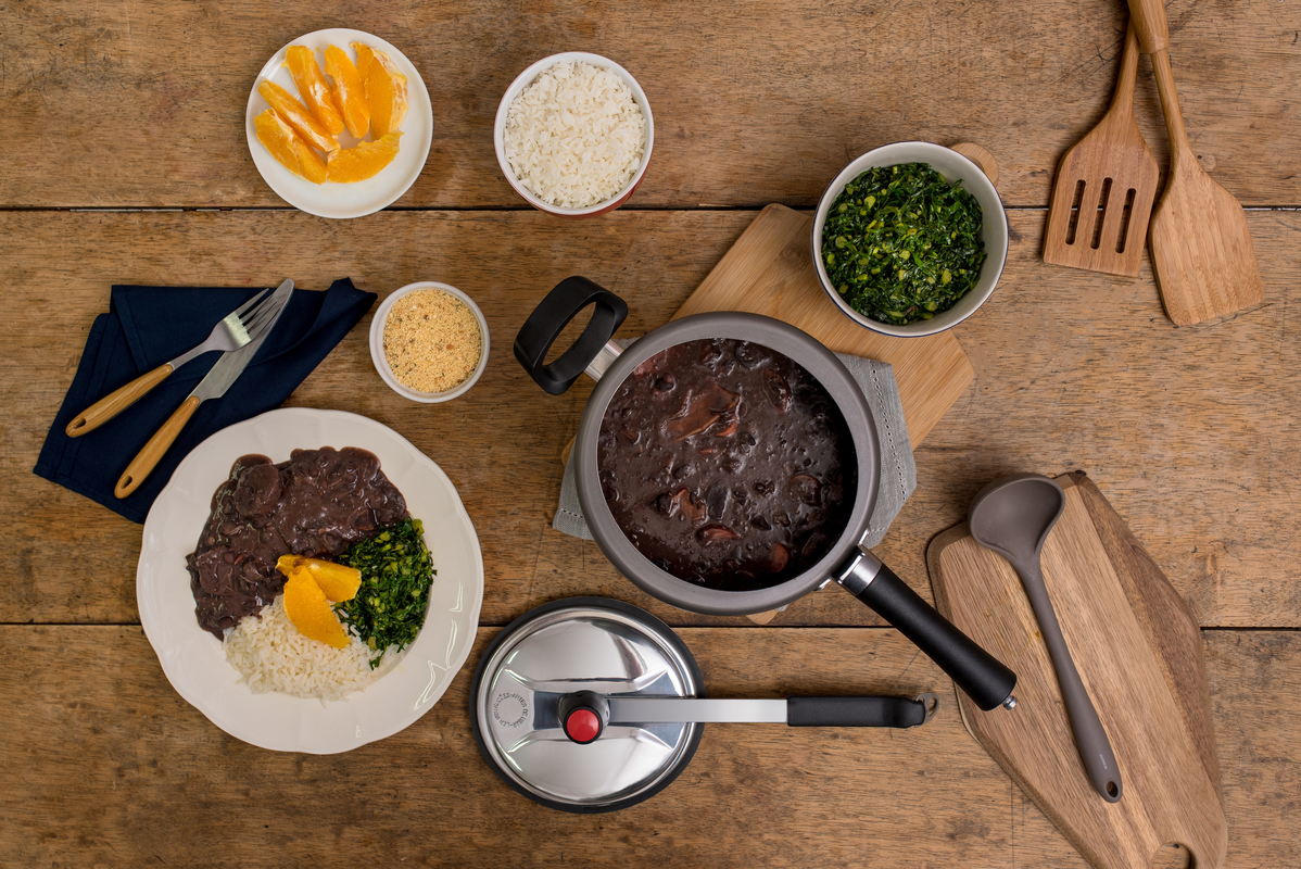 Brinox 23 cm 7 L Non-stick Pressure Cooker - easy to cook and clean - Made in Brazil. Extremely Safe, great taste!